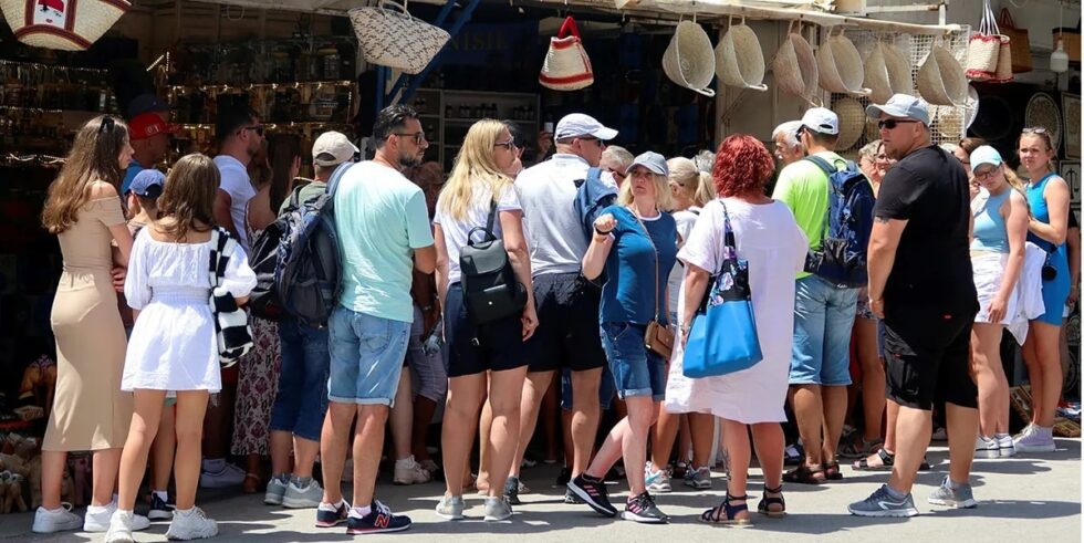 Tunisie : plus de 380 000 touristes britanniques à fin octobre, un record depuis 2014