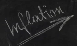 Tunisie : l’inflation recule légèrement à 4,9 % en octobre 2025 selon l’INS - Challenges TN